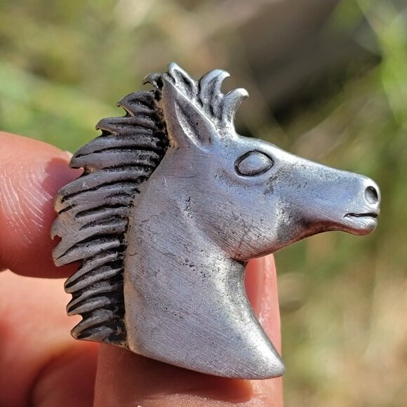Vintage silver horse head AJRCO equestrian brooch or pin - Picture 8 of 16